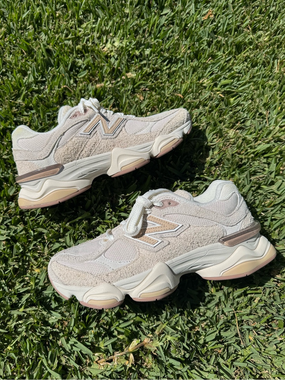 New Balance Gender Inclusive 9060 Sneaker